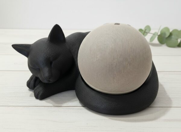 Alexa-Echo-Dot-Katze-mit-Fell-